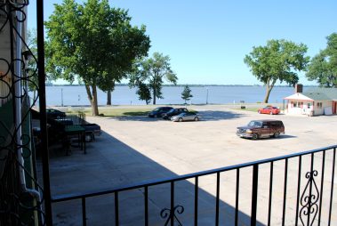 Sail Inn Motel Rooms